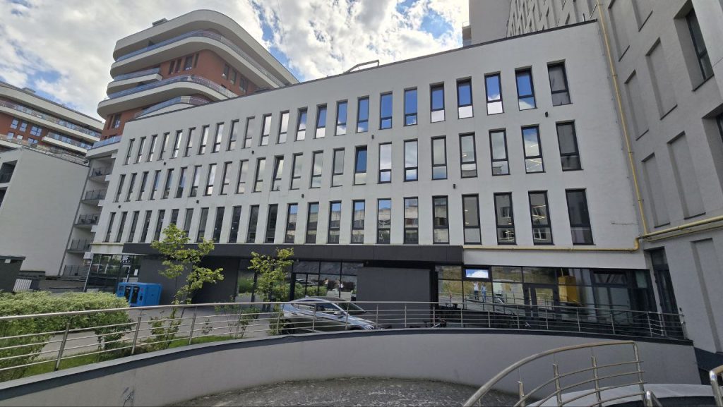 Оренда приміщення на вул. Зелена