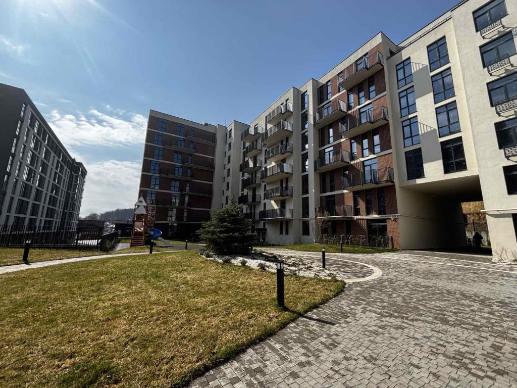 Продаж 3-кім. квартири в м. Винники