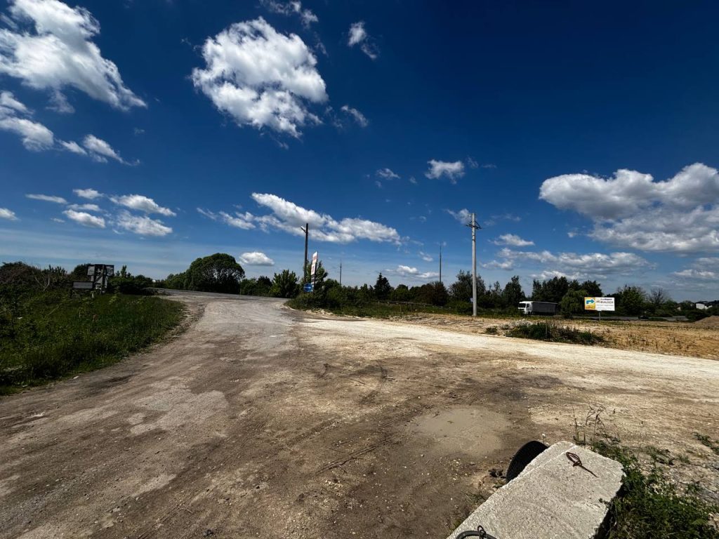 Продаж ділянки, Холодновідка
